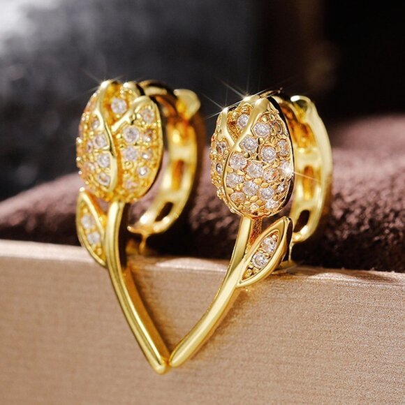 Flower Shape CZ Earring Studs for Women18k Gold Plating Earrings, HA4505 - Picture 1 of 4